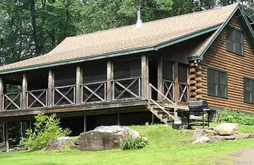 Townshend House | Beautiful, private log cabin with huge, relaxing screened porch