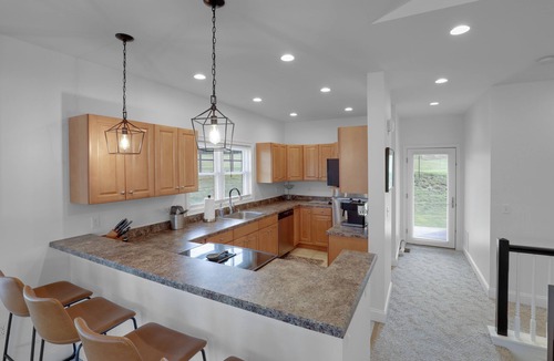 Thornton House | Beautiful resort condo with amazing snowy mtn views