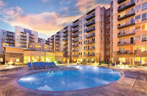 Seaside Gilbert District Resort | Beautiful resort in the heart of it all!