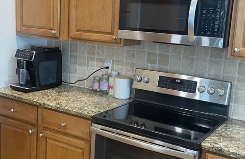 Carmel House | Beautiful Single Family Home 4 Bed 2.5 Bath