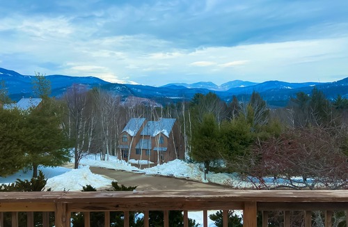 Carroll County House | Beautiful townhome w/mountain views from the deck, near skiing