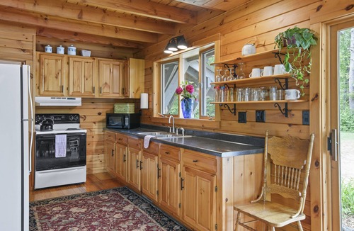 Severance Cabin | Beautiful year-round Adirondack rental on Paradox Lake