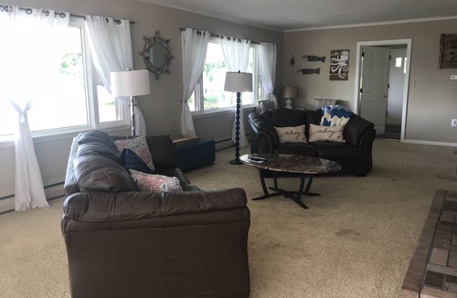 Melrose Park House | Beautiful year round home at the foot of Owasco Lake