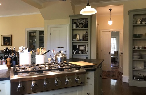 Rupert House | Beautifully restored 1806 Vermont farmhouse & “Cook’s Country” TV set