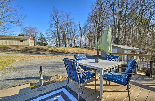 Berkeley Springs Cottage | Berkeley Springs Vacation Home w/Fire Pit!