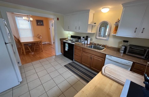 York Beach House | Best of Both Beaches!