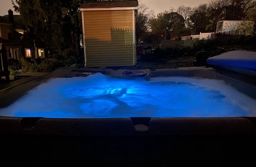 Hillside House | ⭐️Best XL House To Visit NYC-5BR+3Baths+Hot Tub+Parking 5 cars