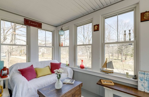Biddeford Pool House | Biddeford Vacation Home Rental < 1 Mi to Beach!