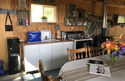 Palenville Cabin | Big Medicine Ranch - Rustic Sunrise Cabin - Catskills