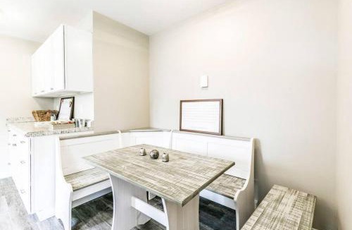 Verona Beach House | Blue Heron Way Fenced Yard & Beach Access