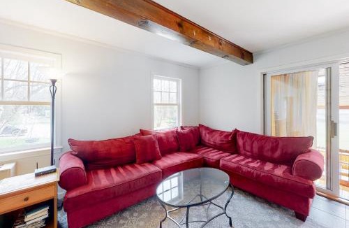 Fair Haven House | Bluebell Lake Retreat
