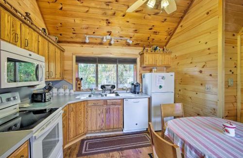 Bolton Landing House | Bolton Landing Cottage with Deck, Walk to Beach!