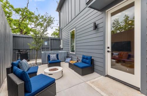 Greater East End House | Brand New 3BR 2 5BA Home with Hot Tub