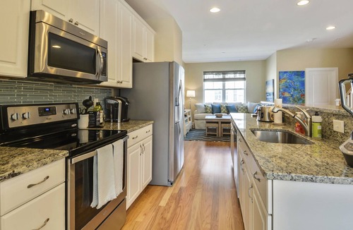 Midtown Ocean City House | Brand New! 4-Br Bayside Townhome, Water and Pool View, Beach 1 block, Free WiFi