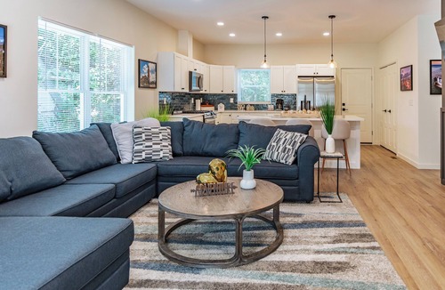 Hough House | Brand New Build! 3BR Home by Cleveland Clinic & Playhouse Square!