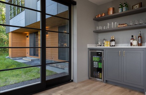 Warren House | Brand New Luxury Retreat with Hot Tub and amazing views minutes from Ski Areas