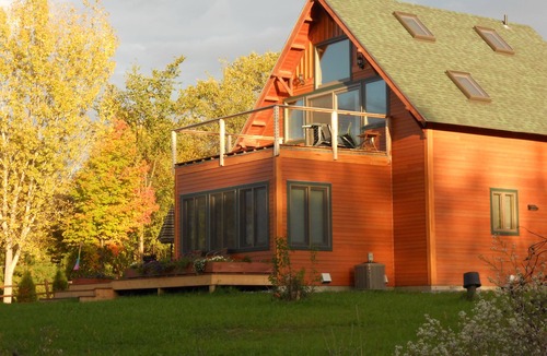 Moriah Center House | Breathtaking New Premier Lake Champlain Waterfront Beach,Foliage,Ski Escape!