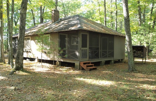 Stow Cottage | Breezy Lakeside Getaway with WiFi in Stow, Massachusetts