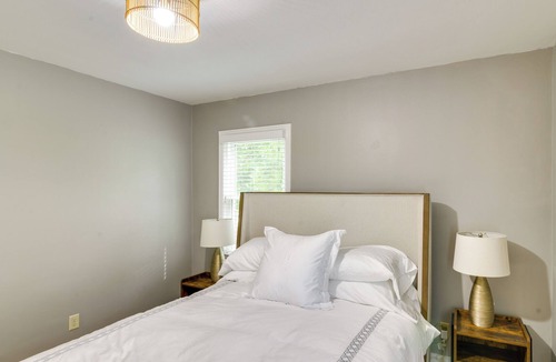 Bridgeport House | Bridgeport Home - 2 Mi to Deegan & Hinkle Lakes!