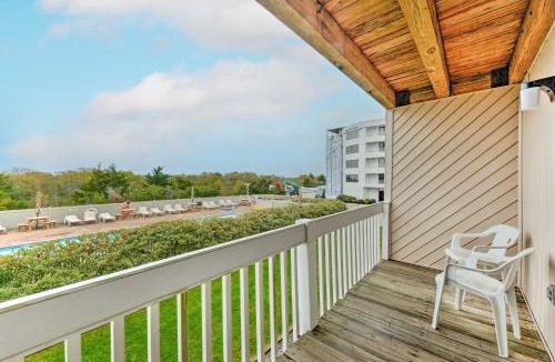 Southend Apartment | Brigantine Condo with Beach Access and Pool Views