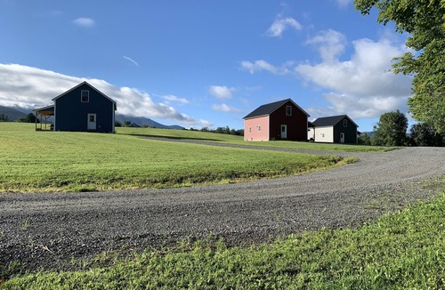 Stowe Area Cabin | bright and clean cabin with spectacular views and close to skiing, hiking etc
