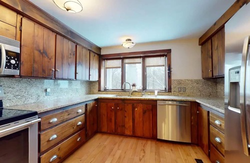 Richmond House | Bright, Cozy, Private Vermont Respiten