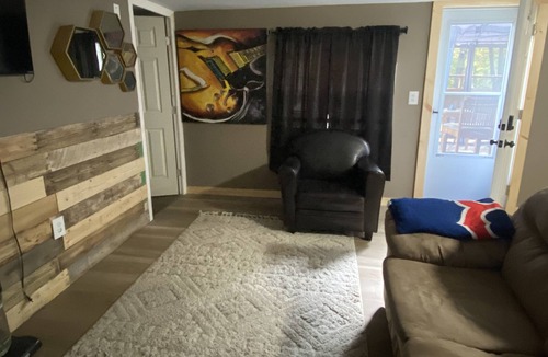 Lincoln House | Bring your snow, mobiles ATVs and get ready for quiet relaxing time