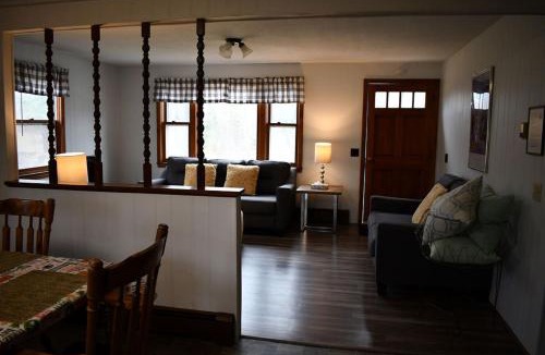 Goshen House | Brook Road Condo