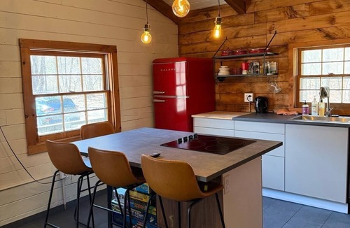 Oliverea Cabin | Bunkhouse 38: Serene Wilderness Retreat near Esopus Creek
