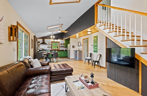 Goshen House | Cabin on 2 acres River access, Fire Pit, & Hot tub
