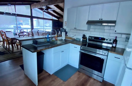 Windsor Cabin | Cabin on the hill Ascutney Vt - 4 bedrooms