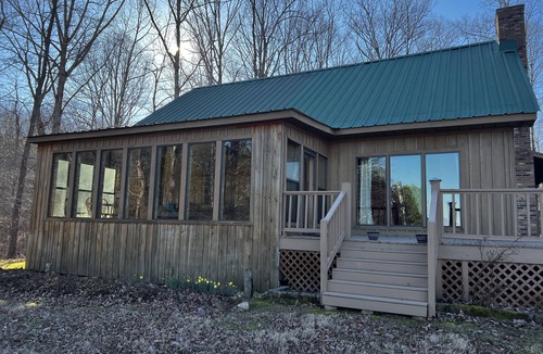 Lawrenceburg Cabin | Cabin with hot tub, fire pit, and fishing pond.