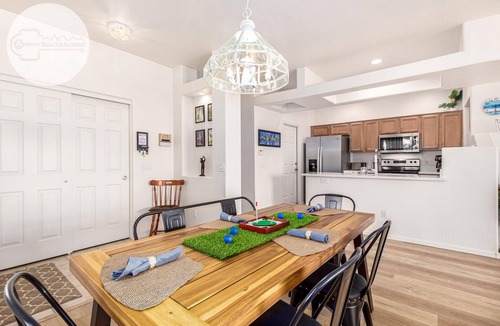 Alta Mesa Condo | CaddyShack