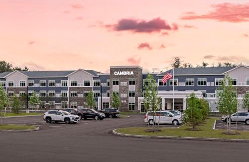 North Conway Hotel | Cambria Hotel North Conway
