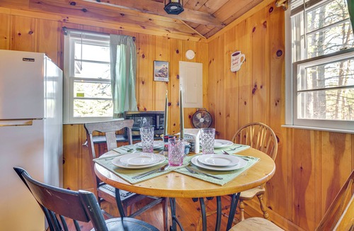 Waterboro Cabin | 'Camp Crescendo' Rustic Waterboro Cabin By Lake