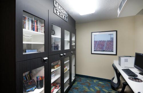 Glen Allen Hotel | Candlewood Suites Glen Allen-Short Pump