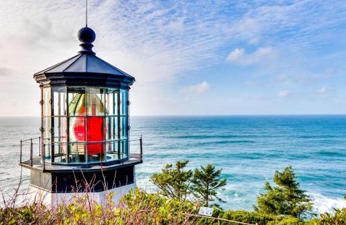 Cape Meares House | Cape Meares Overlook