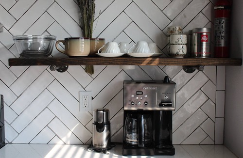 Northeast House | Capitol Hill Adjacent Home: Free Street Parking, Near Monuments, and More!