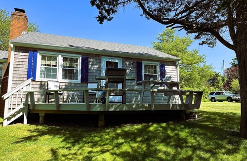 East Orleans Cottage | Captain's Quarters by Nauset Beach
