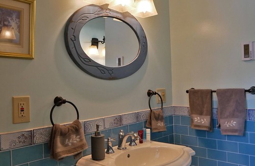 Callicoon Center House | CATSKILL CABIN 3 — 15% OFF-Casual, Luxurious, Clean & Cozy Getaway on 183 acres
