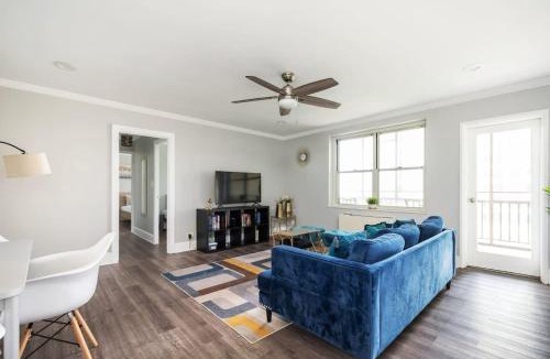 Downtown Atlanta House | Center Downtown! King Bed! Private Balcony! PT8I