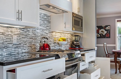 Oak Harbor House | Centrally Located Oak Harbor Home