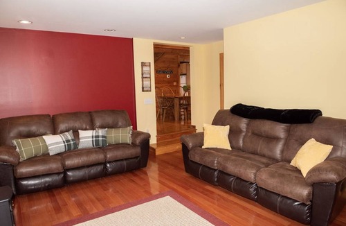 Belmont Ski Chalet | Chalet ∙ 3 bedrooms ∙ 10 guests