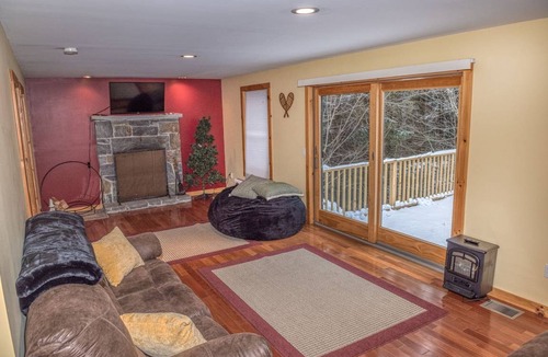 Belmont Ski Chalet | Chalet ∙ 3 bedrooms ∙ 10 guests