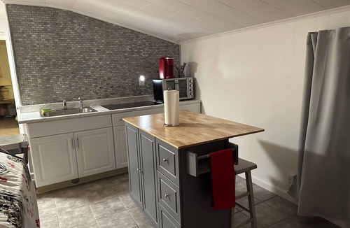 Perinton Apartment | Charming 1-bedroom apartment with AC, WiFi in beautiful Fairport