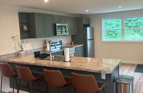 Lyndon Center Apartment | Charming 1-bedroom apartment with AC, WiFi in West Burke