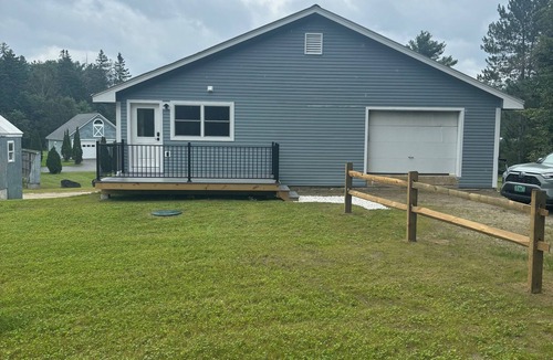 Lyndon Center Apartment | Charming 1-bedroom apartment with AC, WiFi in West Burke