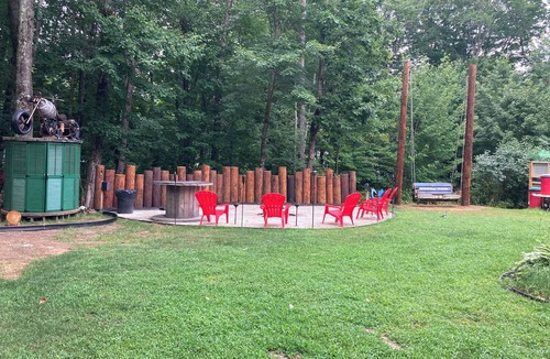 Saco House | Charming 1-bedroom in Saco with WiFi n laundry .this is for traveling nurses