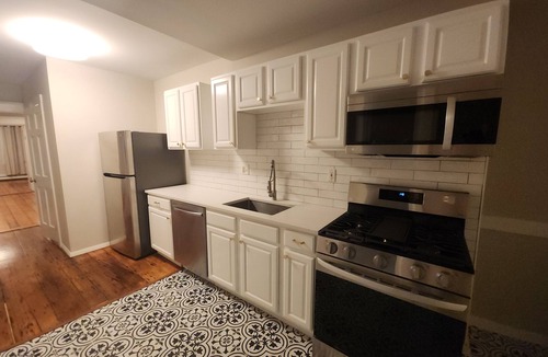 Charlestown Apartment | Charming 2-bedroom apartment with AC, in Historic Bunker Hill area of Boston.
