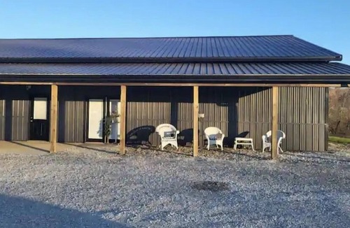 Danville House | Charming 2-bedroom barn in fabulous Danville with WiFi,Games,Serene atmosphere